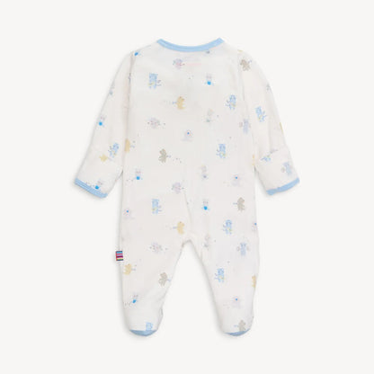 Baby beats blue