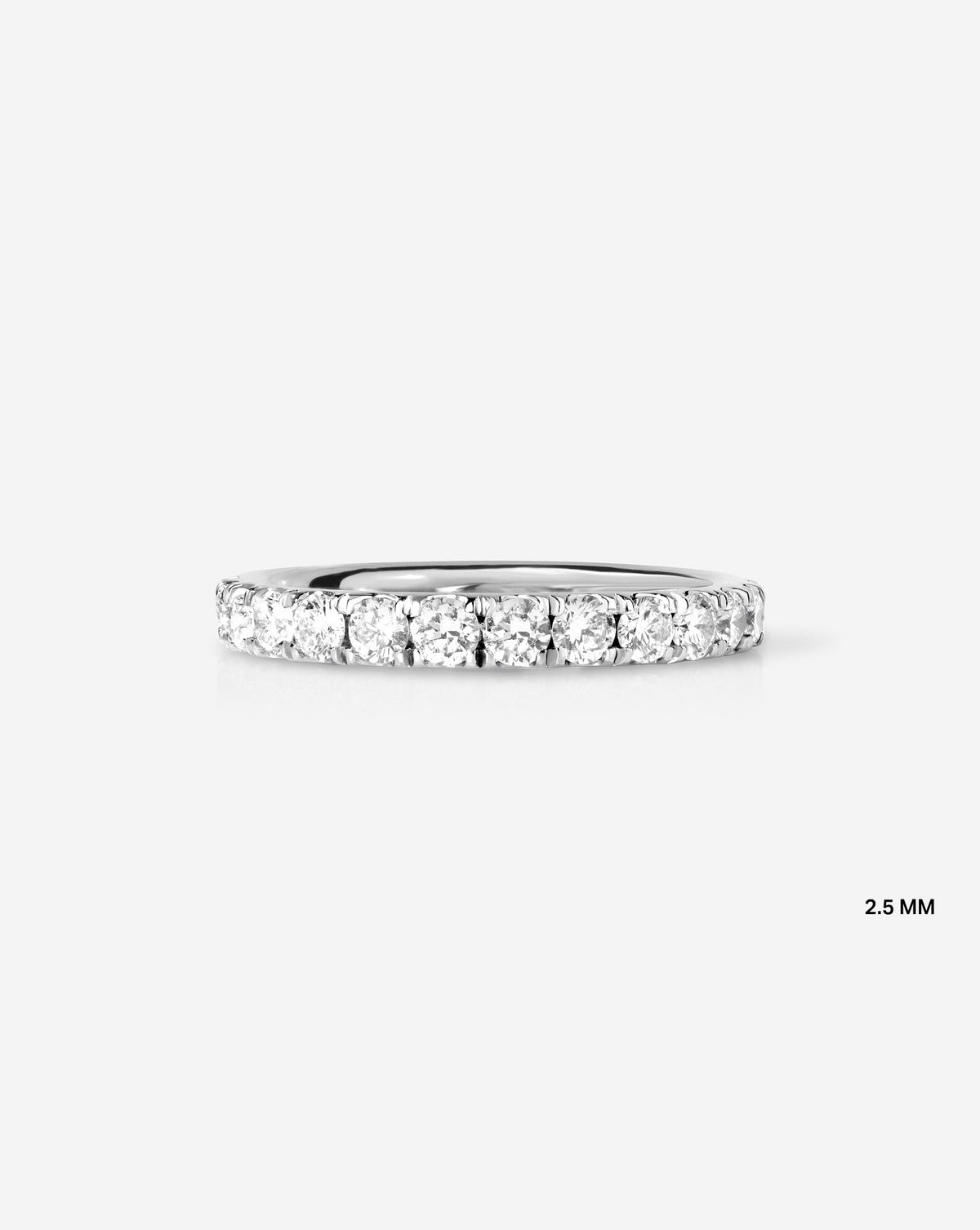 2.5 mm Classic Lab Diamond Ring