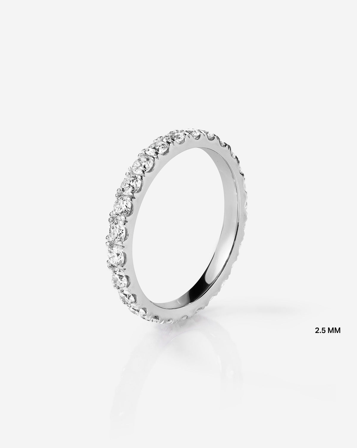 2.5 mm Classic Lab Diamond Ring