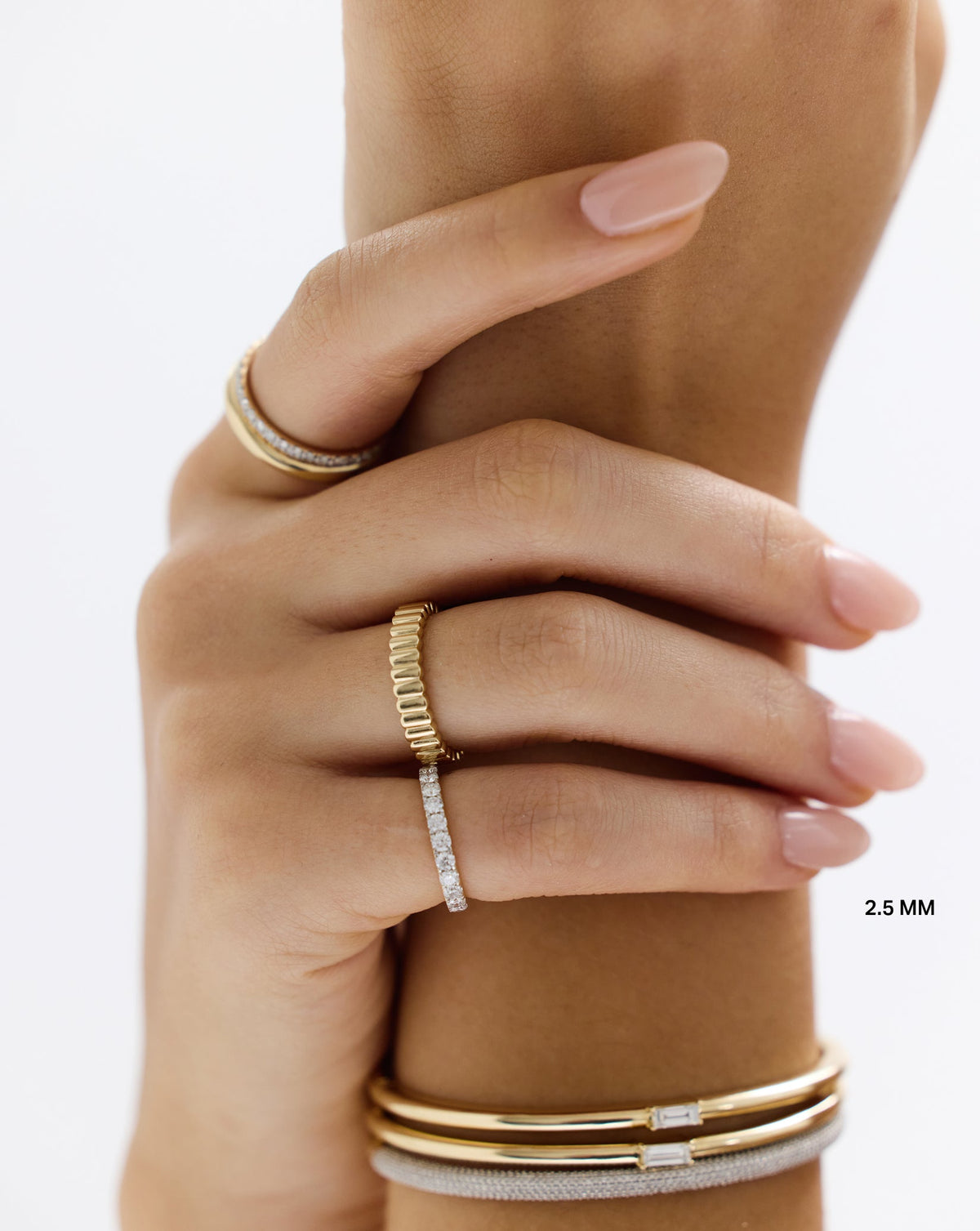 2.5 mm Classic Lab Diamond Ring