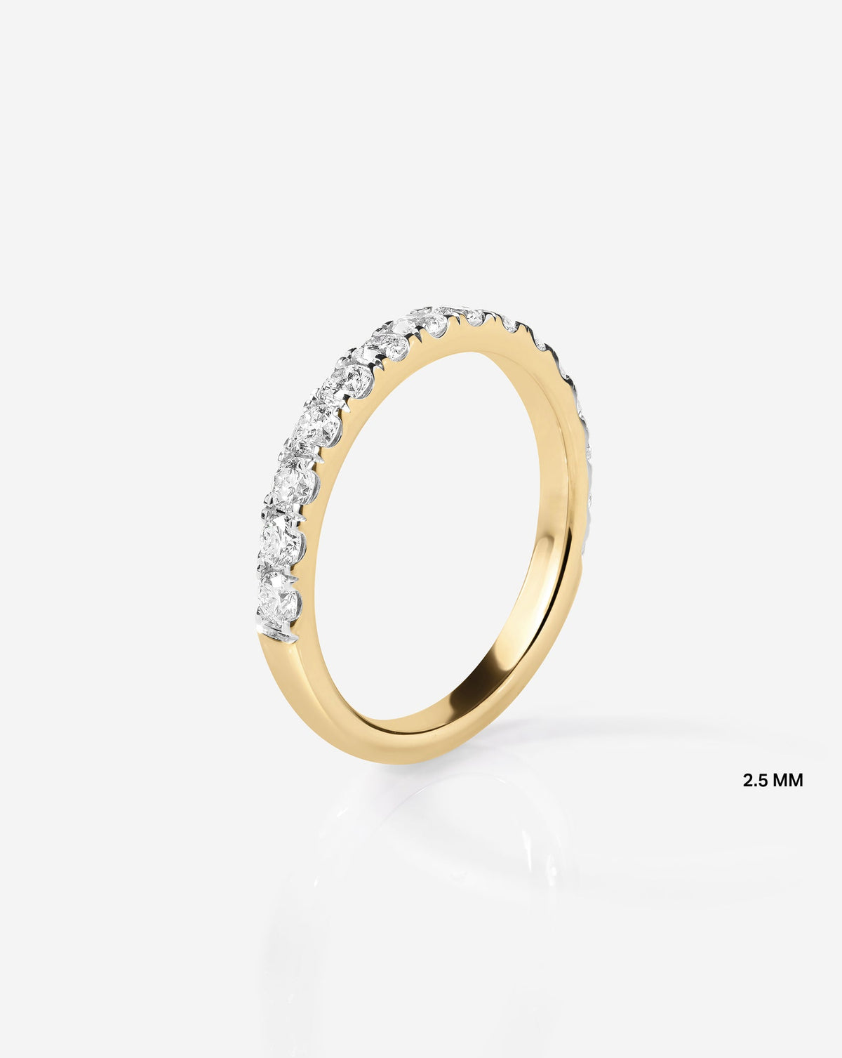 2.5 mm Classic Lab Diamond Ring