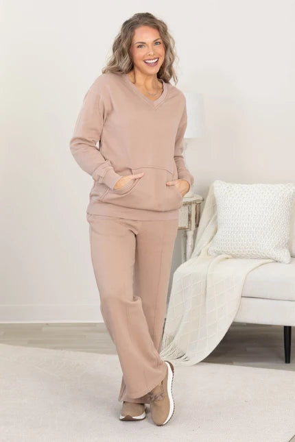 Cozy V-Neck Fleece Sweatshirt – Soft, Relaxed & Everyday Comfortable