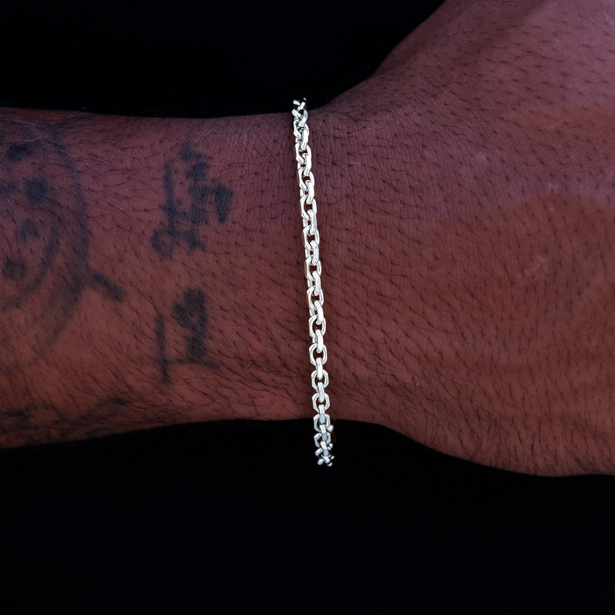 3.6MM Open Box Bracelet in White Gold