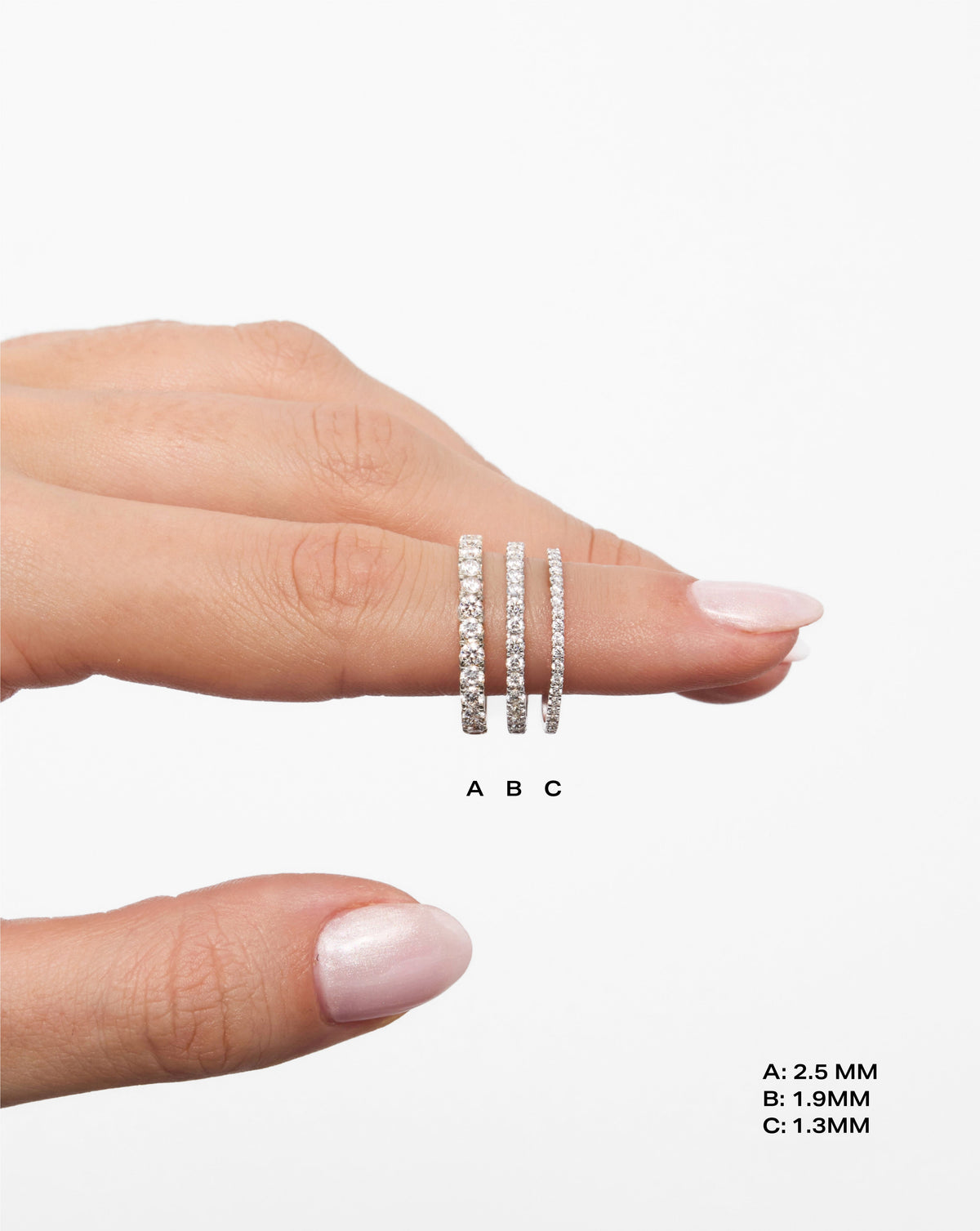 2.5 mm Classic Lab Diamond Ring