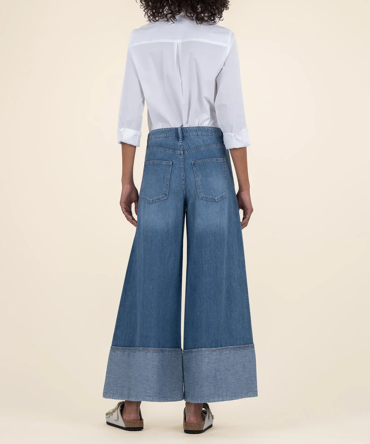 Blake- Crop wide leg-Medium wash
