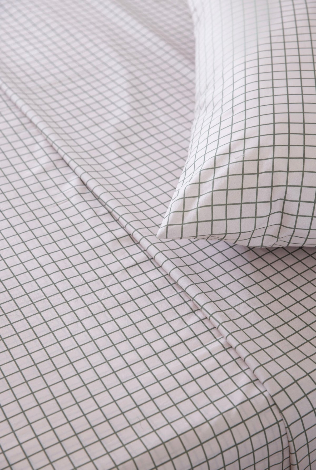 Bed Sheets Fern Grid
