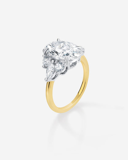 3.08 Oval Lab Diamond in The Ivy