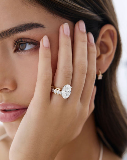 6.07 Oval Lab Diamond in Whisper Thin®