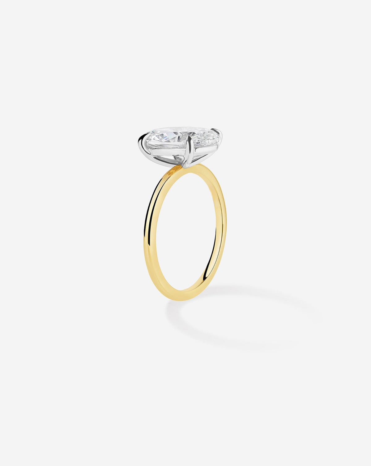 2.63 Oval Lab Diamond in Whisper Thin®