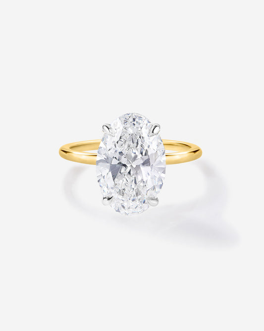 3.20 Oval Lab Diamond in Whisper Thin®