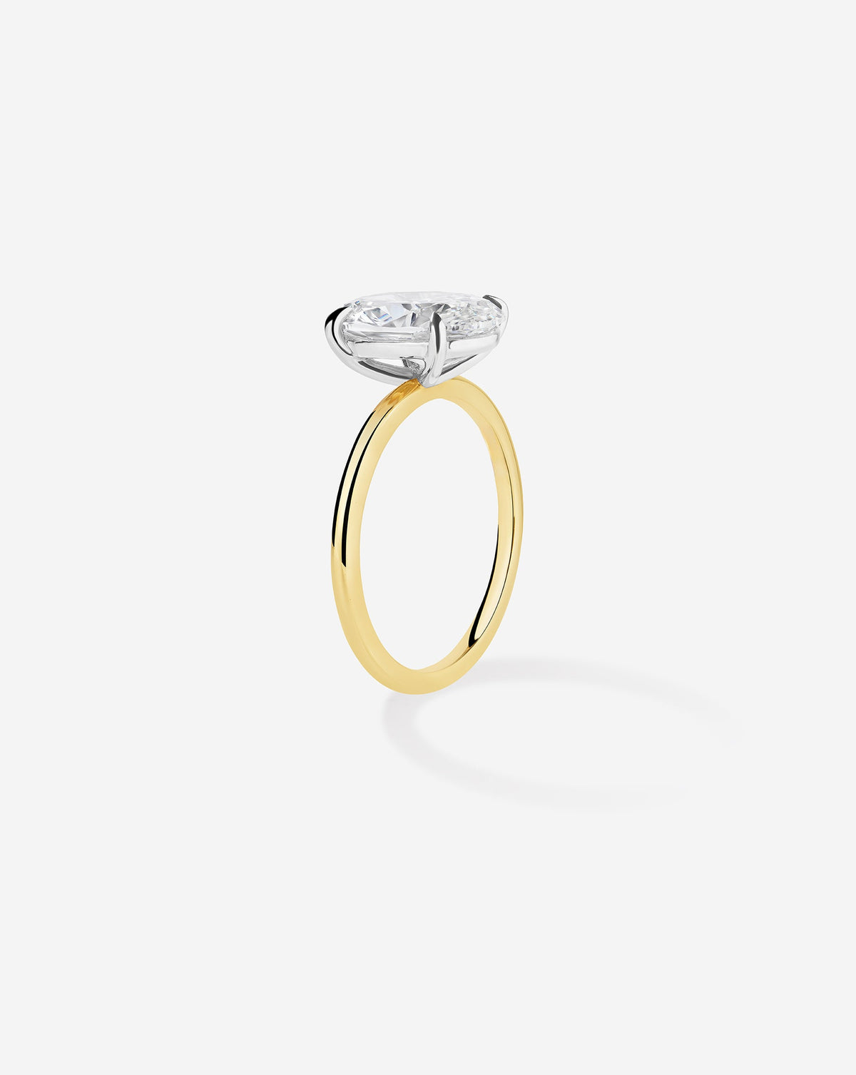 3.72 Round Lab Diamond in Whisper Thin®