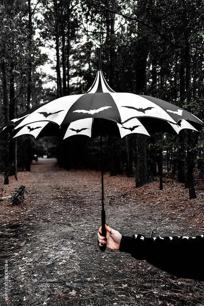 Batwing Pagoda Umbrella [Batty Black/White]