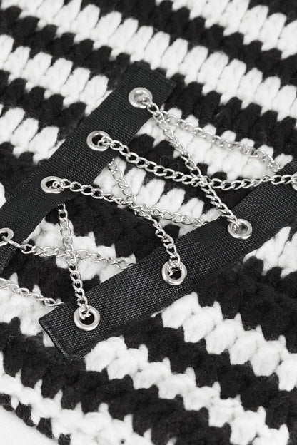 Cat Scratches Striped Beanie [BLACK/WHITE]