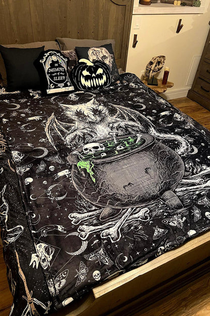 Conjuring Cat Throw Blanket