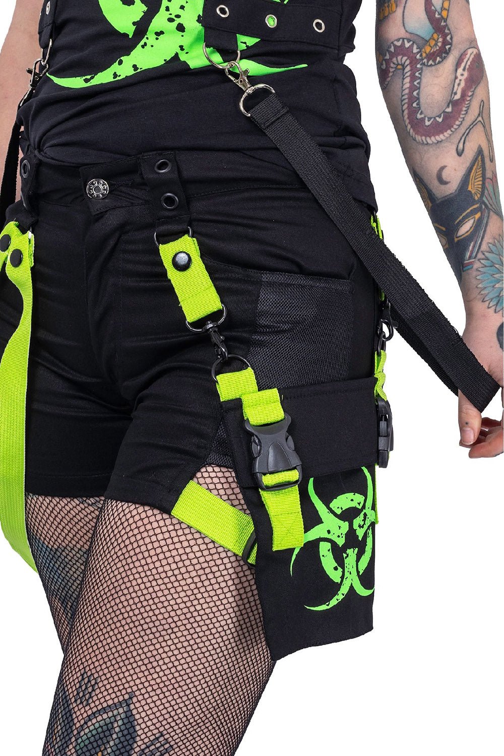 Danger Zone Shorts [BLACK/GREEN]