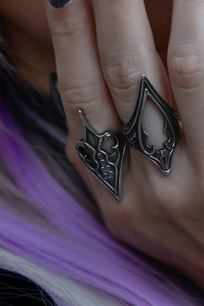 Acanthus Ring