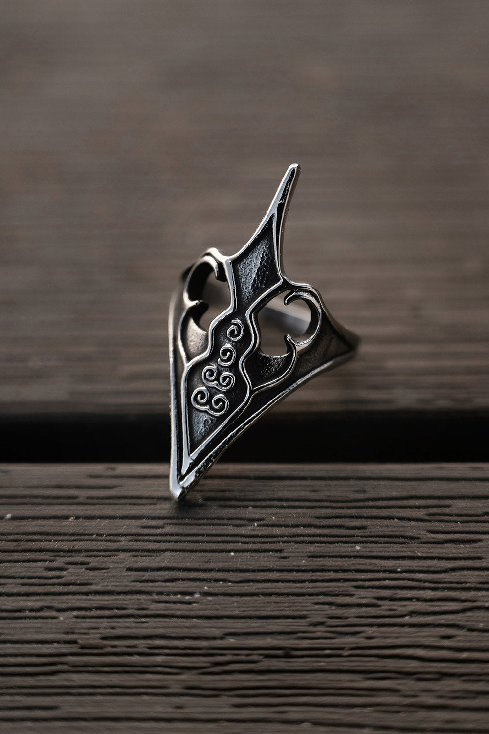 Acanthus Ring