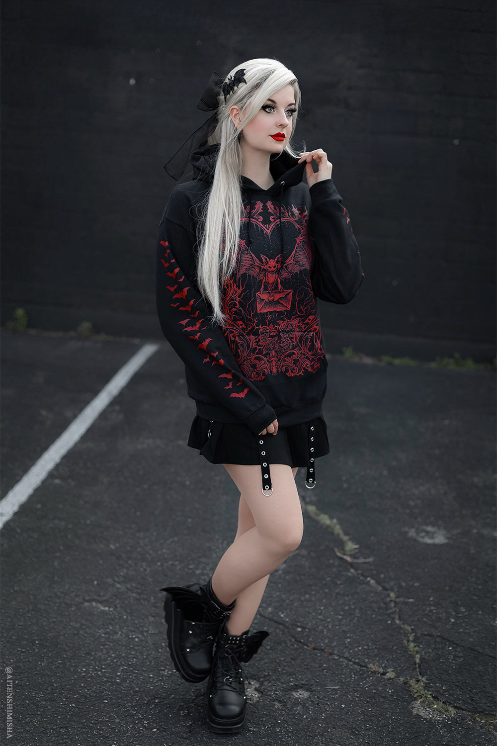 Bat Romance Hoodie [BLOOD RED]