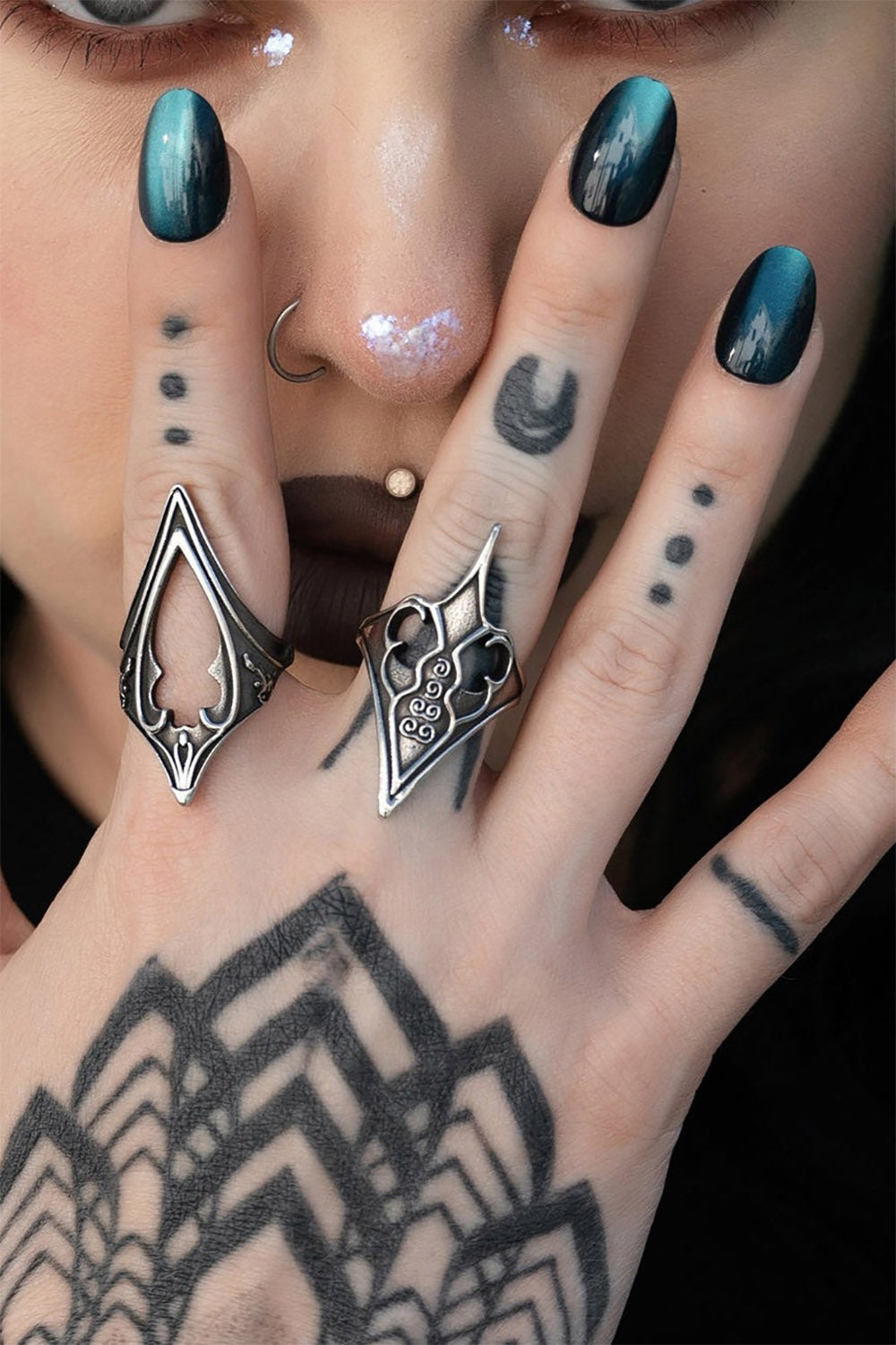 Acanthus Ring