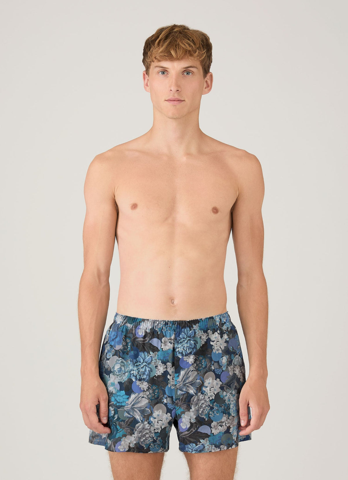 Mens Classic Boxer Shorts In Liberty Fabric In Frost Blue Floral Mbox4701L Buwy