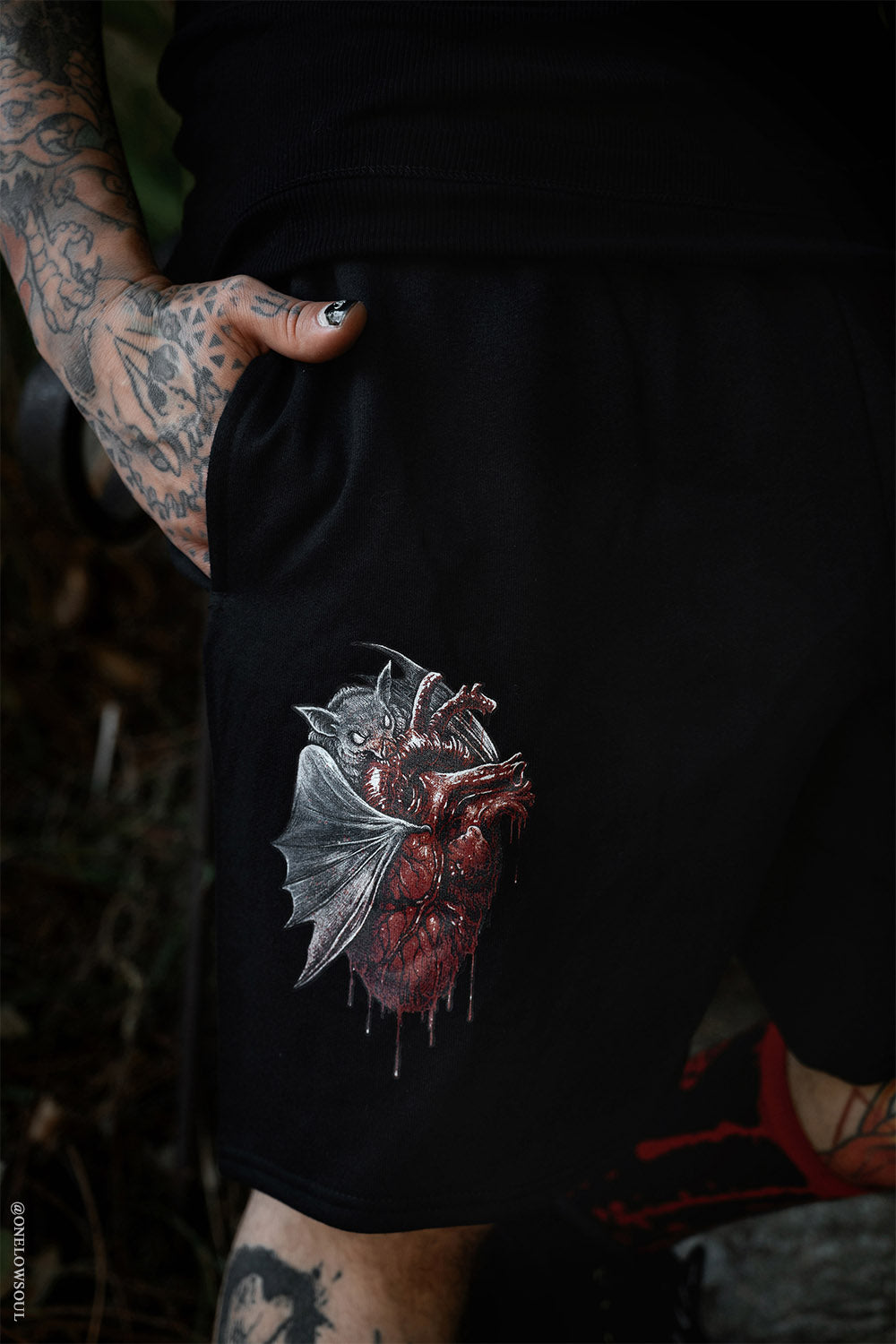 Bat Bite Sweat Shorts [Unisex]