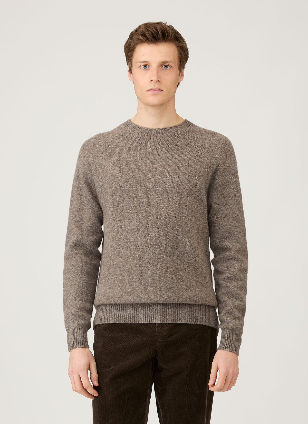 Mens Lambswool Crew Neck Jumper In Bark Mjum8066 Brgc
