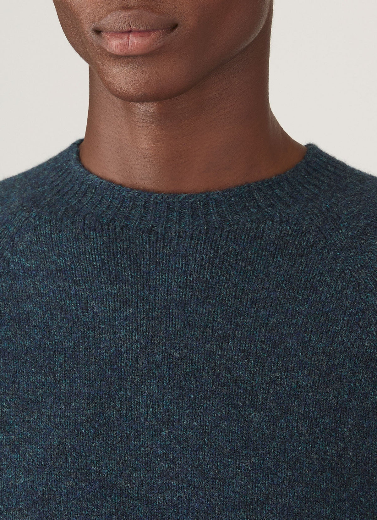 Mens Lambswool Crew Neck Jumper In Dark Petrol Twist Mjum8066 Gniv