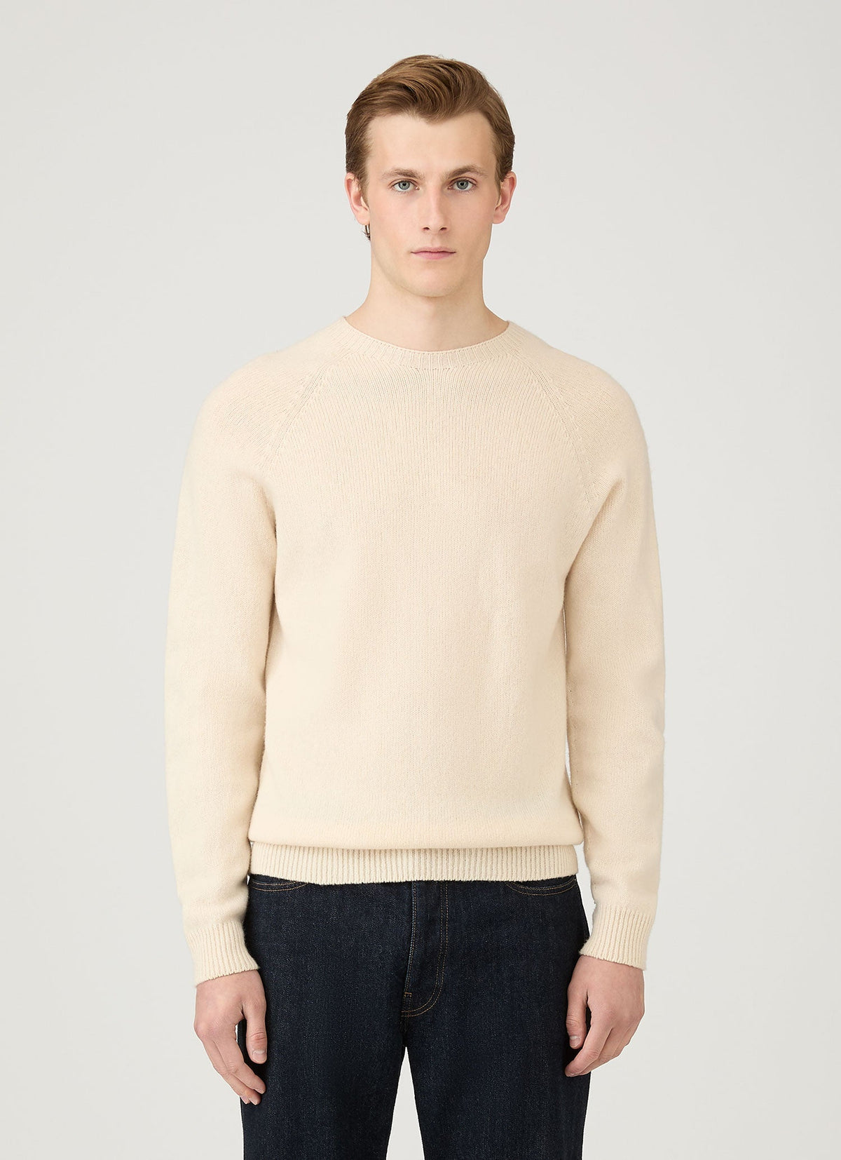 Mens Lambswool Crew Neck Jumper In Ecru Mjum8066 Whcr