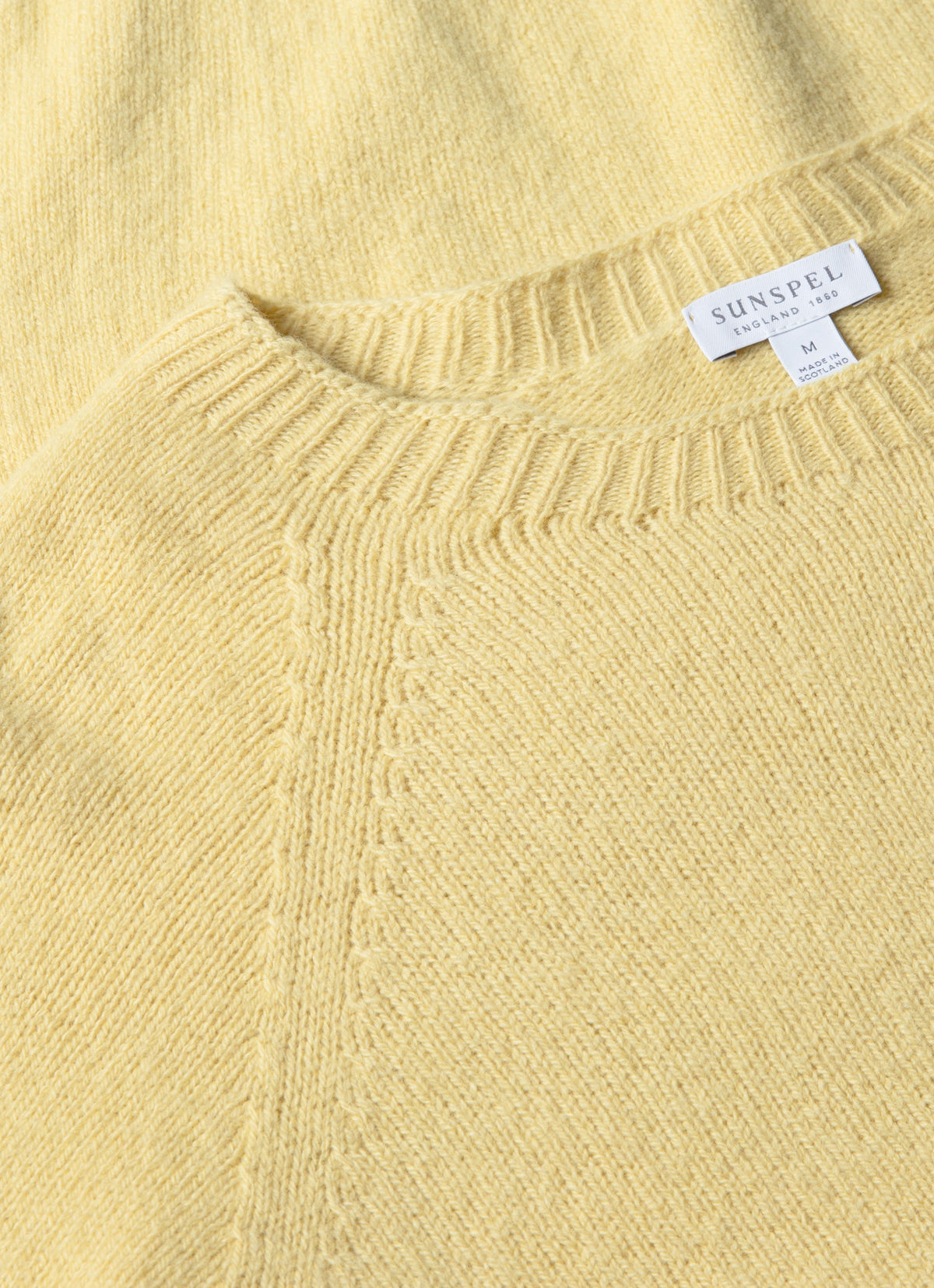 Mens Lambswool Crew Neck Jumper In Dusty Yellow Mjum8066 Ylbf