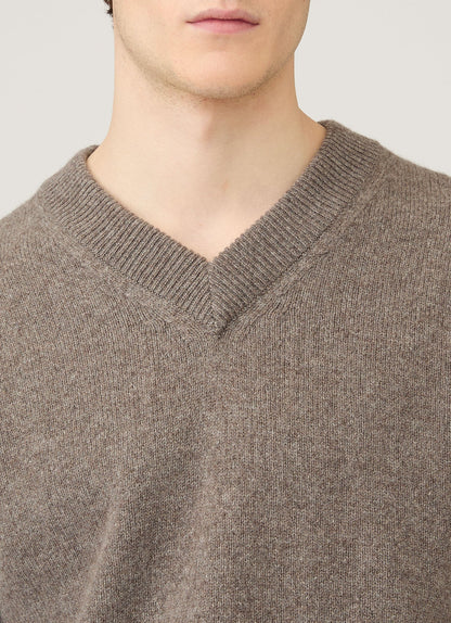 Mens Lambswool V Neck Jumper In Bark Mjum8294 Brgc