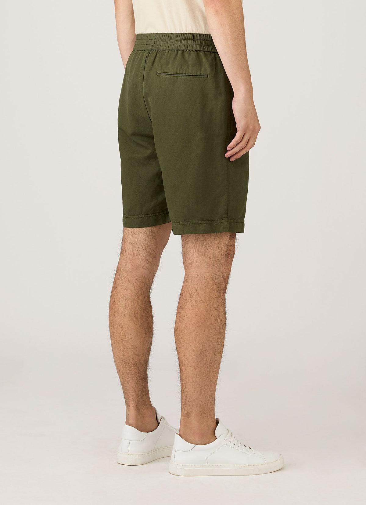 Men's Cotton Linen Drawstring Shorts in Deep Olive