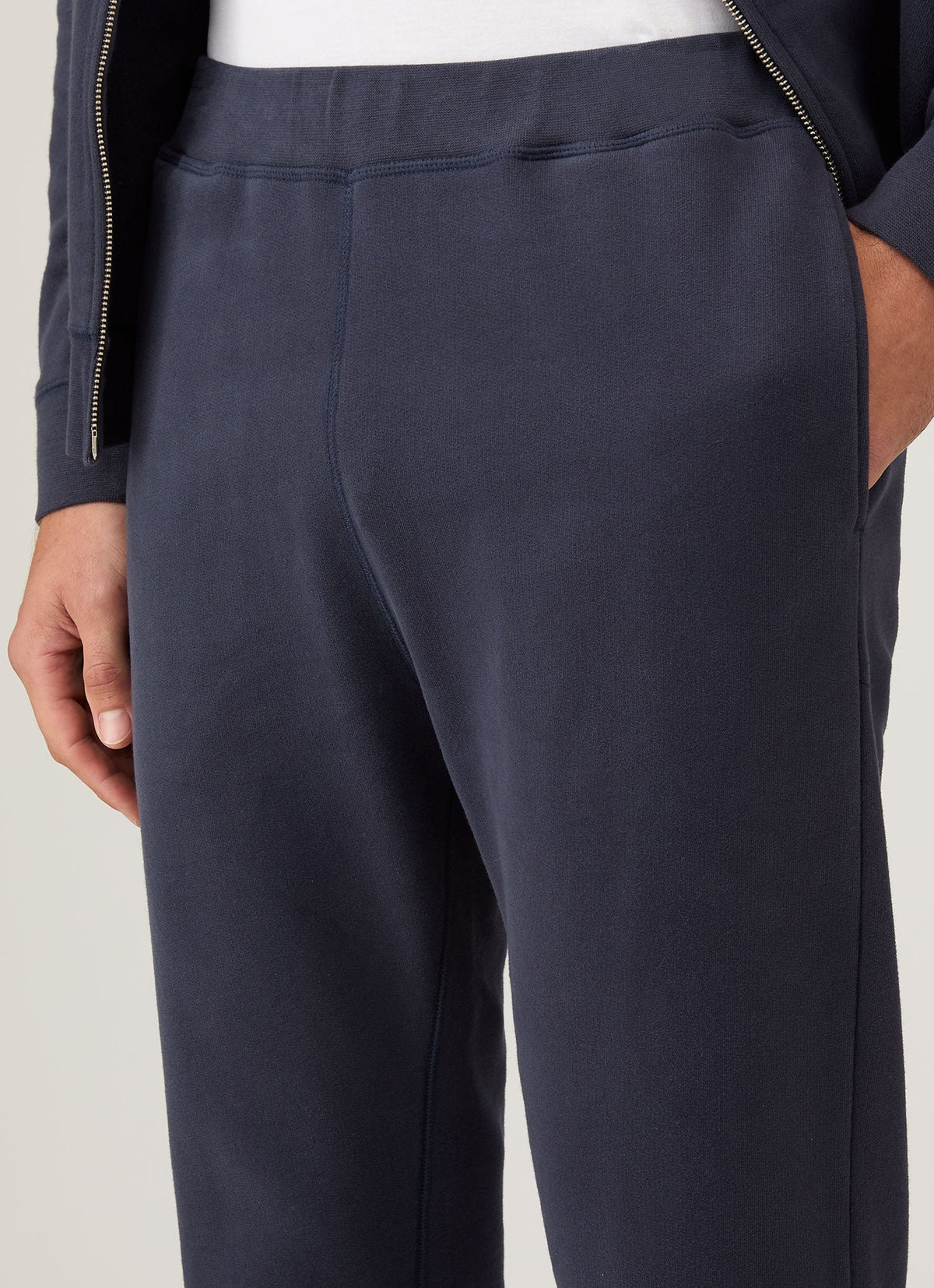 Mens Cotton Loopback Track Pant In Navy