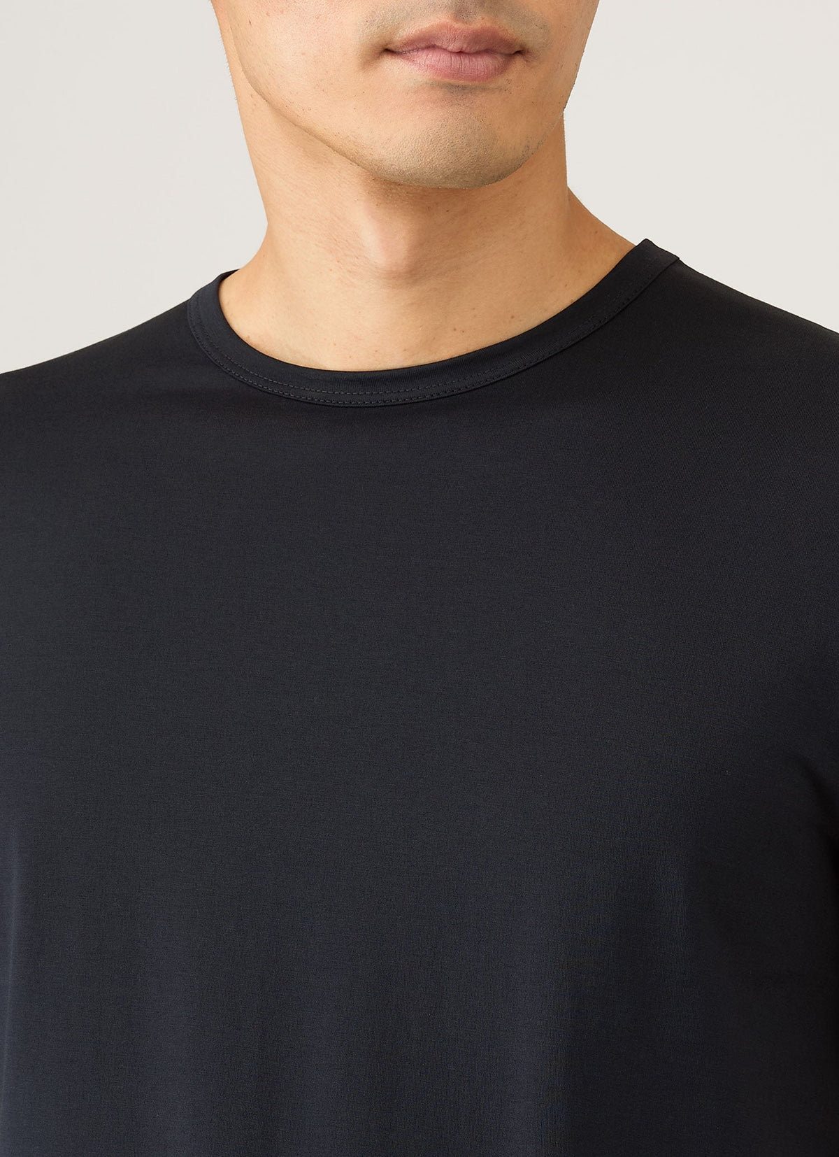 Mens Classic Tshirt In Midnight Navy Mtsh0001 Buvn