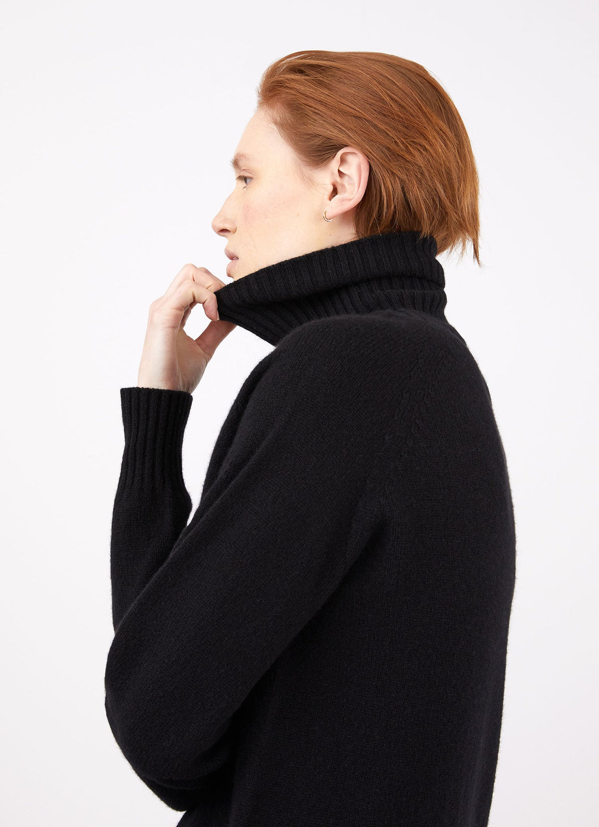 Womens Lambswool Roll Neck Dress In Black