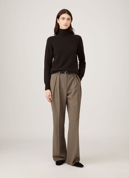 Womens Lambswool Funnel Neck Jumper In Truffle Wjum8052 Brgd