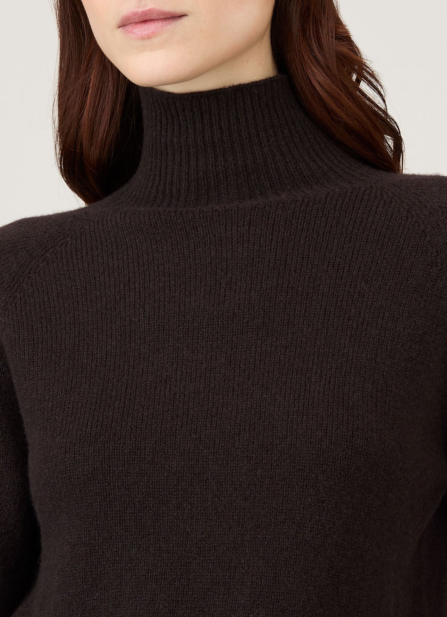 Womens Lambswool Funnel Neck Jumper In Truffle Wjum8052 Brgd