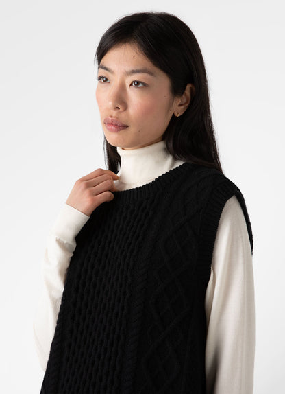 Womens Lambswool Cable Knit Vest In Black Wtop8187 Bkaa